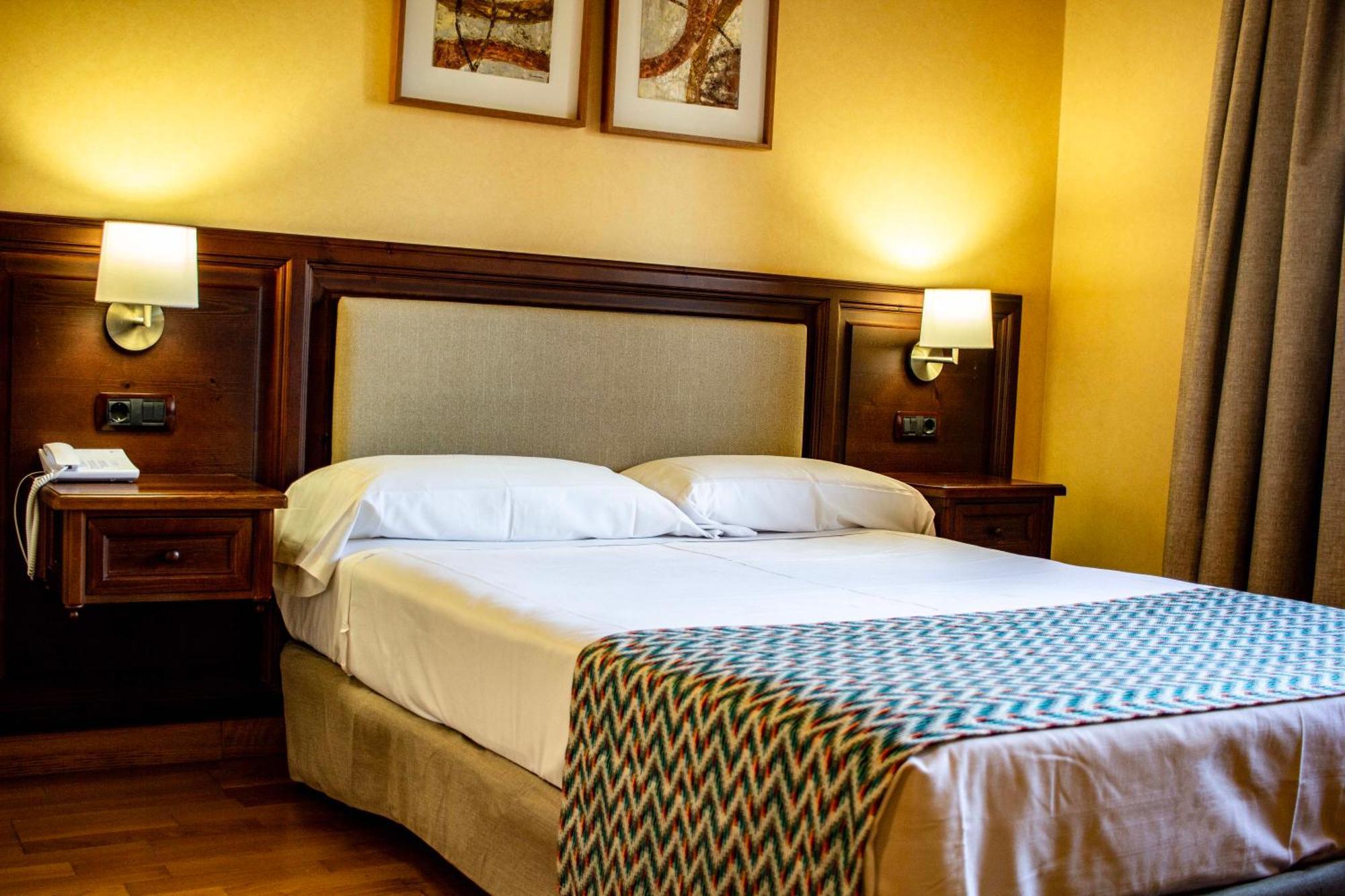 Hotel Spa Tudanca Aranda Fuentespina Exterior foto